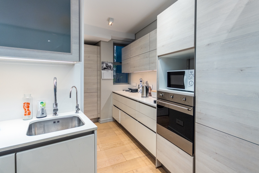 2 Bedroom Property for Sale in Sea Point Western Cape